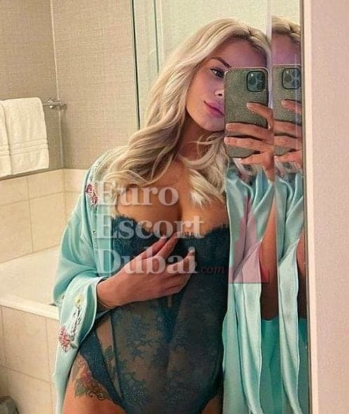 Maryse, 22, escort in Dubai — 168 cm, blonde hair (photo 10 of 10)