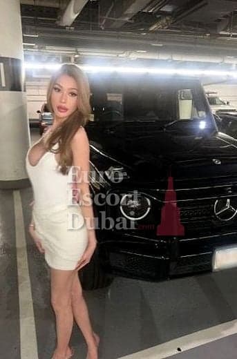 Huong, 24, escort in Dubai — 164 cm, black hair (photo 3 of 13)