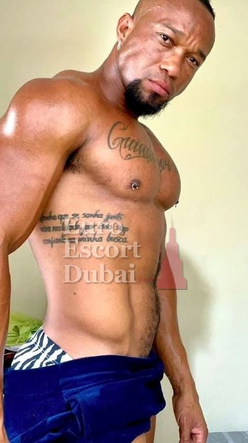 Stefan, 39, escort in Dubai — black hair, 170 cm (photo 3 of 10)