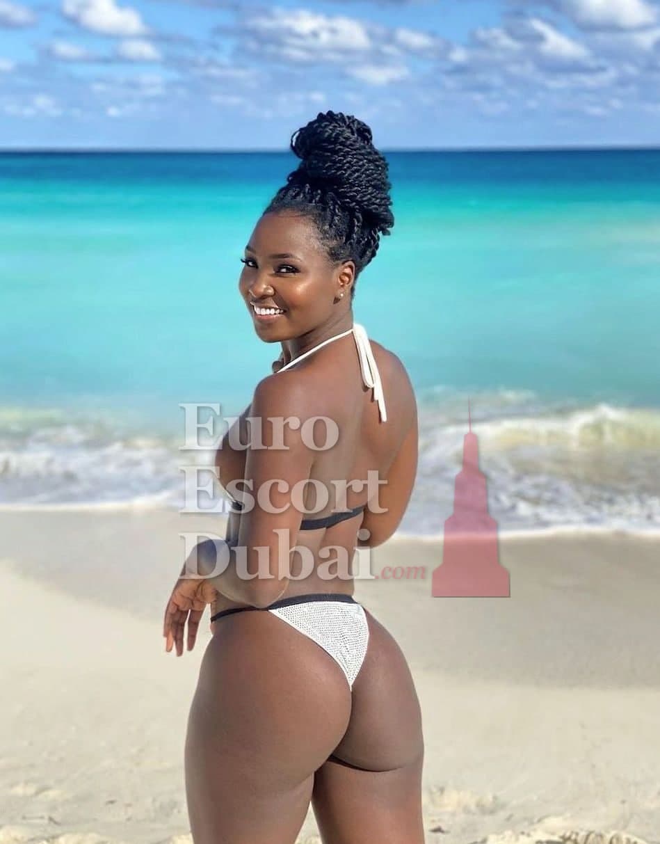 Imani, 27, escort in Dubai — black hair, 168 cm (photo 1 of 5)