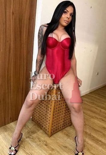 Valentina, 28, escort in Abu Dhabi — Brazilian, 167 cm (photo 2 of 10)