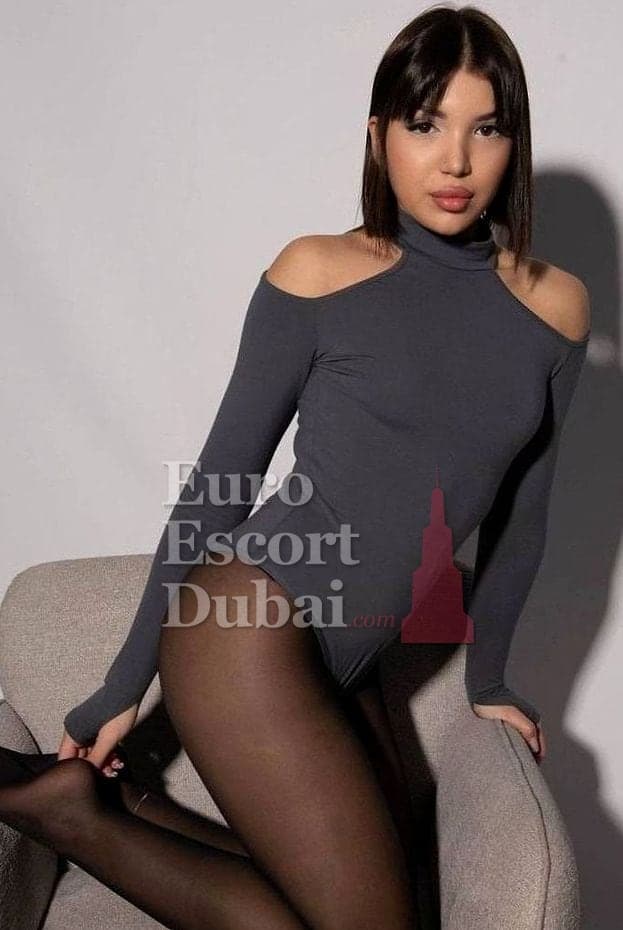 Milena, 22, escort in Dubai — Russian, 160 cm (photo 11 of 13)