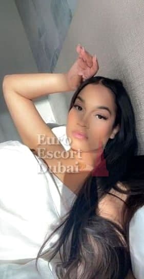 Lucila, 27, escort in Dubai — black hair, Brazilian (photo 4 of 13)