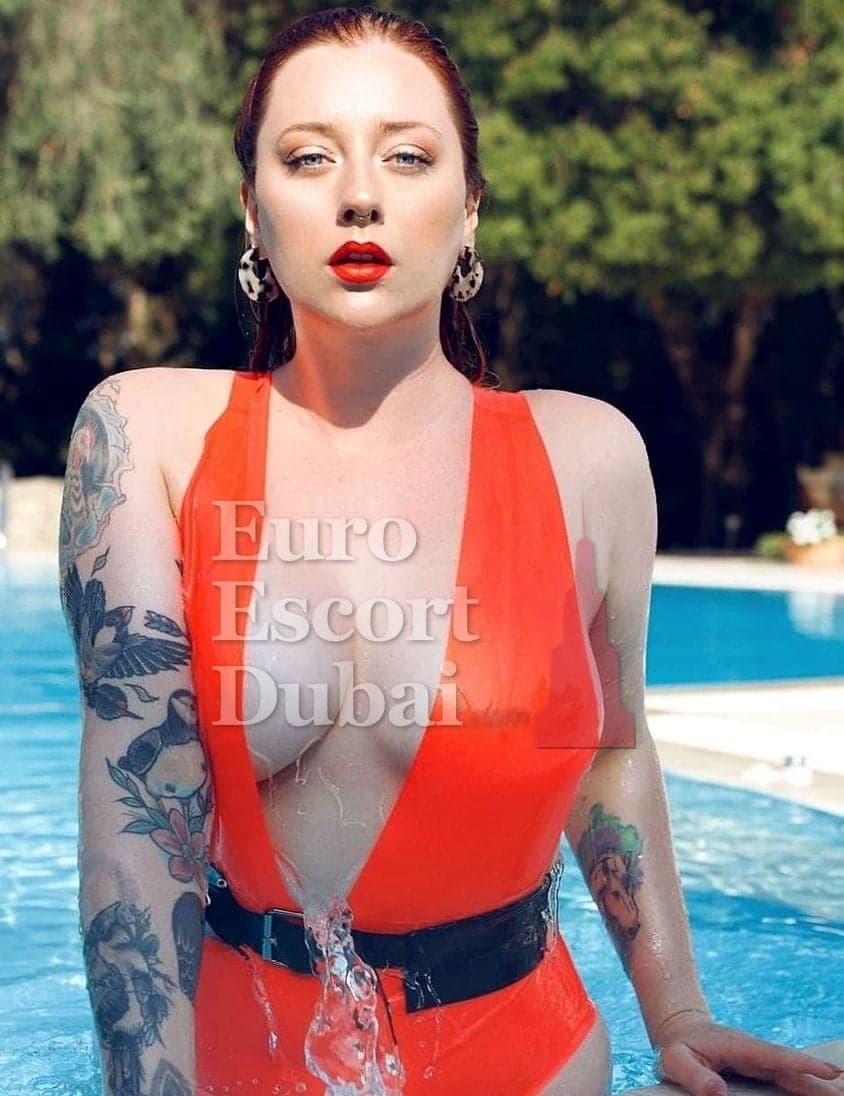 Laurel, 28, escort in Abu Dhabi — red hair, Swedish (photo 4 of 8)