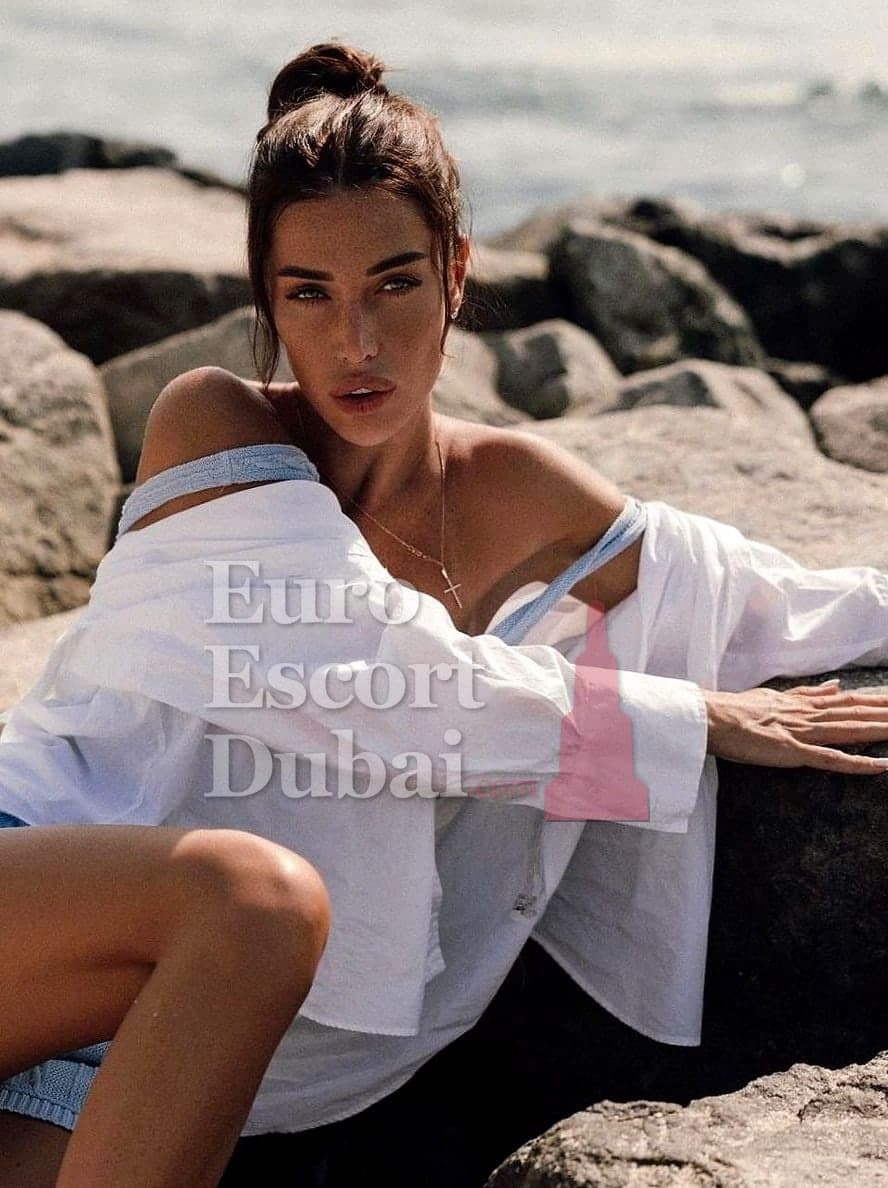 Jolene Faith, 26, escort in Dubai — 175 cm, black hair (photo 6 of 9)