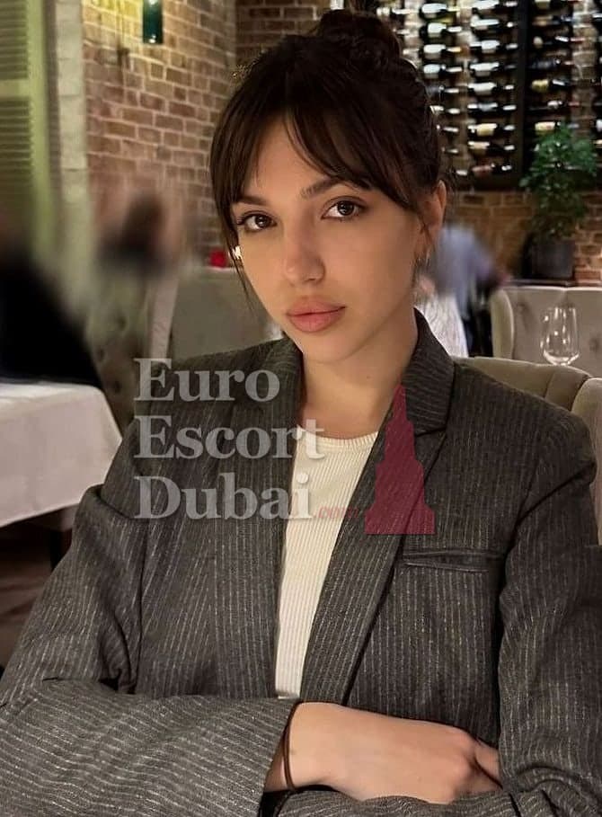 Milena, 22, escort in Dubai — Russian, 160 cm (photo 5 of 13)
