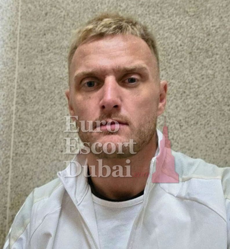 Remi, 32, escort in Sharjah — blonde hair, 180 cm (photo 7 of 11)