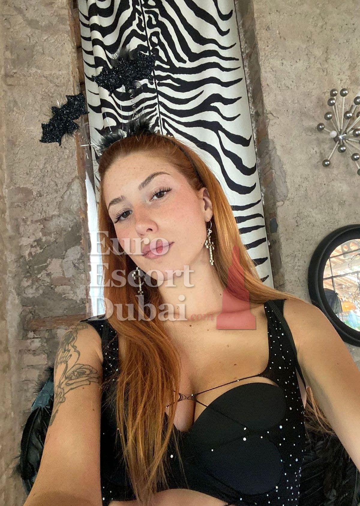 Rosa, 27, escort in Dubai — blonde hair, 165 cm (photo 5 of 9)