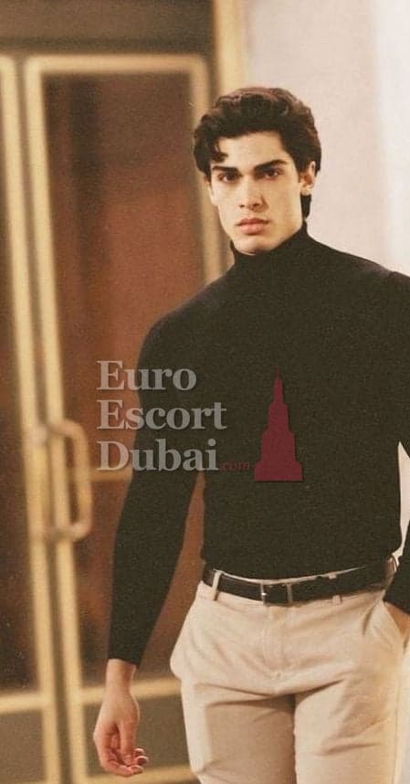 Sultan, 22, escort in Dubai — black hair, 185 cm (photo 3 of 8)