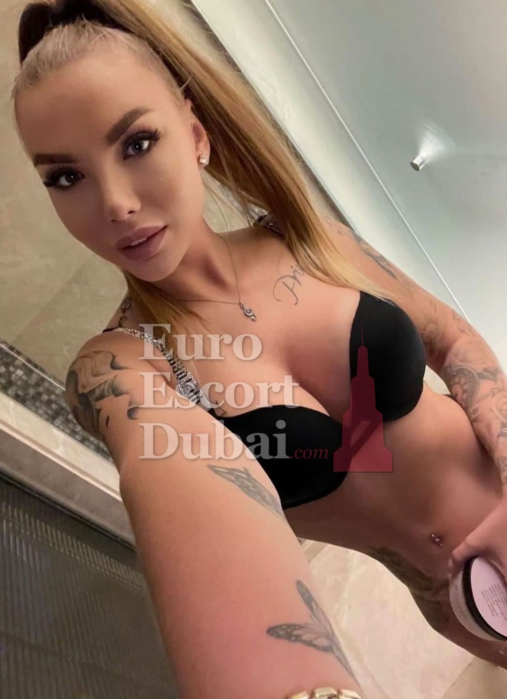 Hazel, 32, escort in Dubai — 176 cm, brown hair (photo 2 of 4)