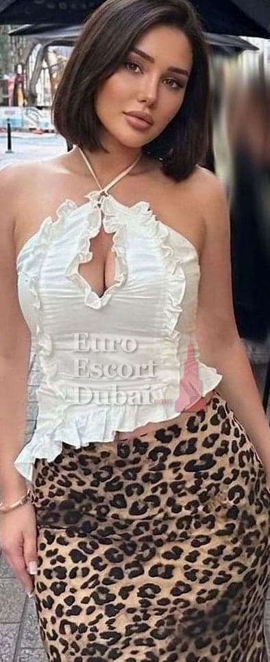 Magda, 23, escort in Dubai — 160 cm, brown hair (photo 12 of 13)