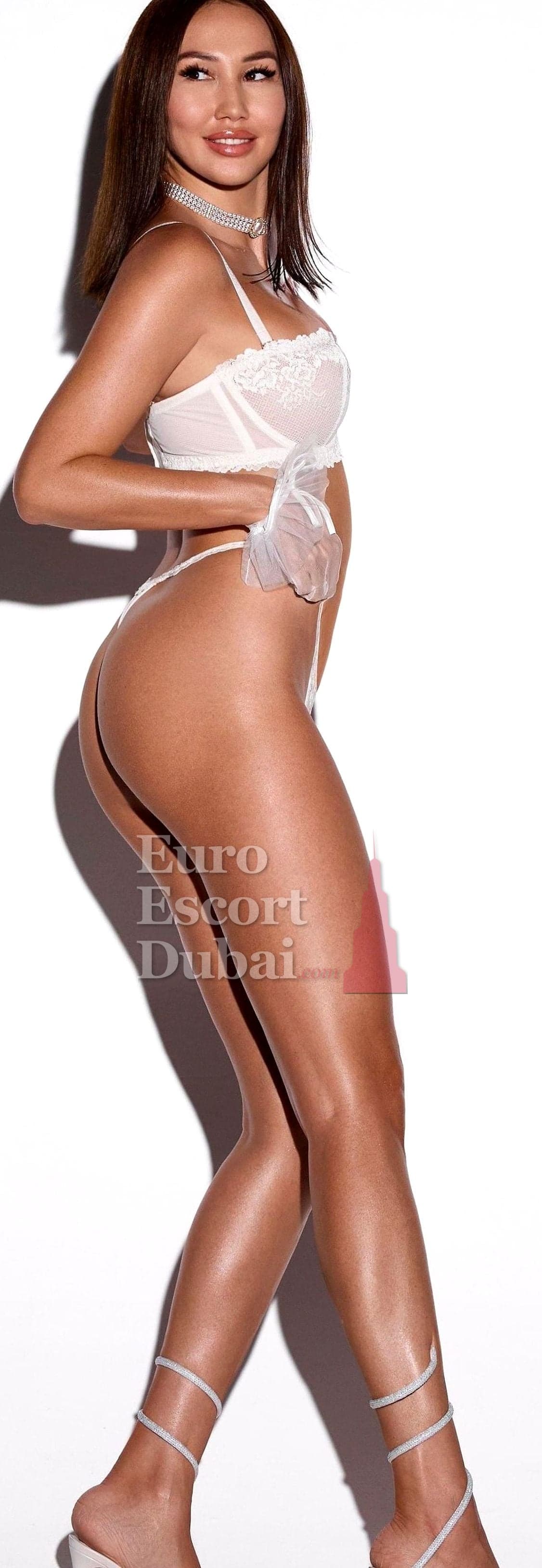 Aigerim, 33, escort in Dubai — brown hair, Azerbaijani (photo 5 of 13)