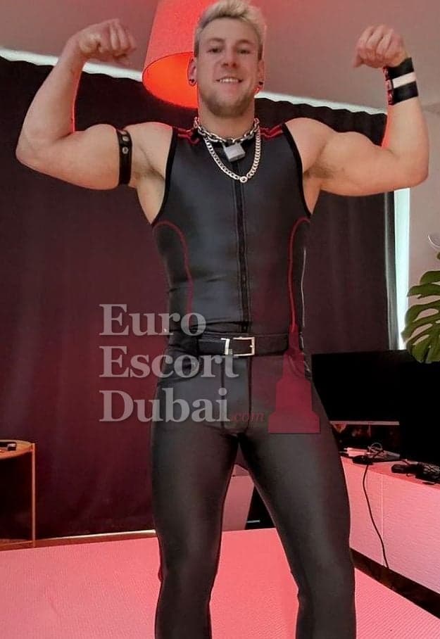 Luca, 26, escort in Dubai — blonde hair, 175 cm (photo 3 of 7)