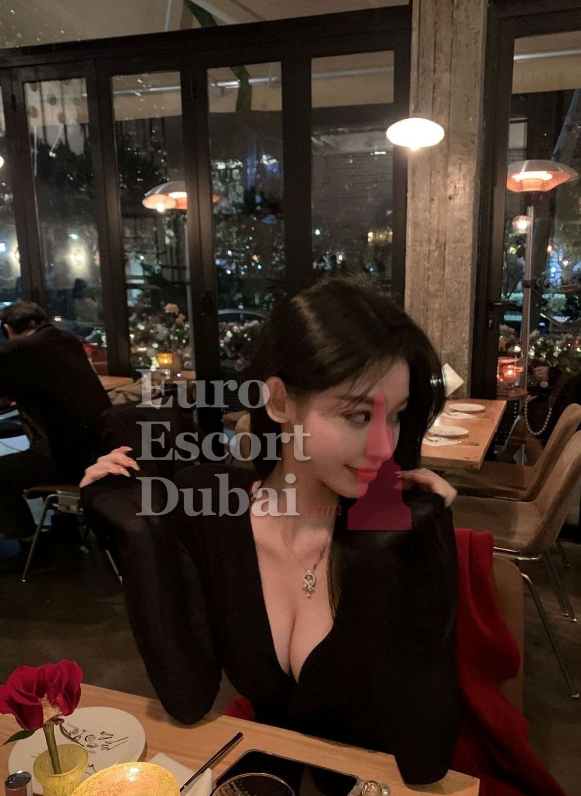 Qian, 25, escort in Dubai — black hair, 170 cm (photo 3 of 4)