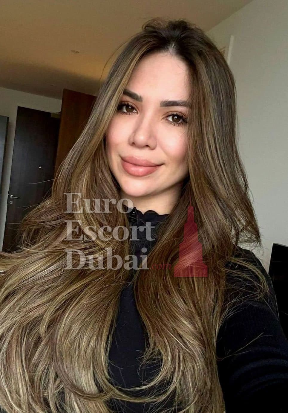 Annika Faith, 29, escort in Dubai — 160 cm, black hair (photo 8 of 10)