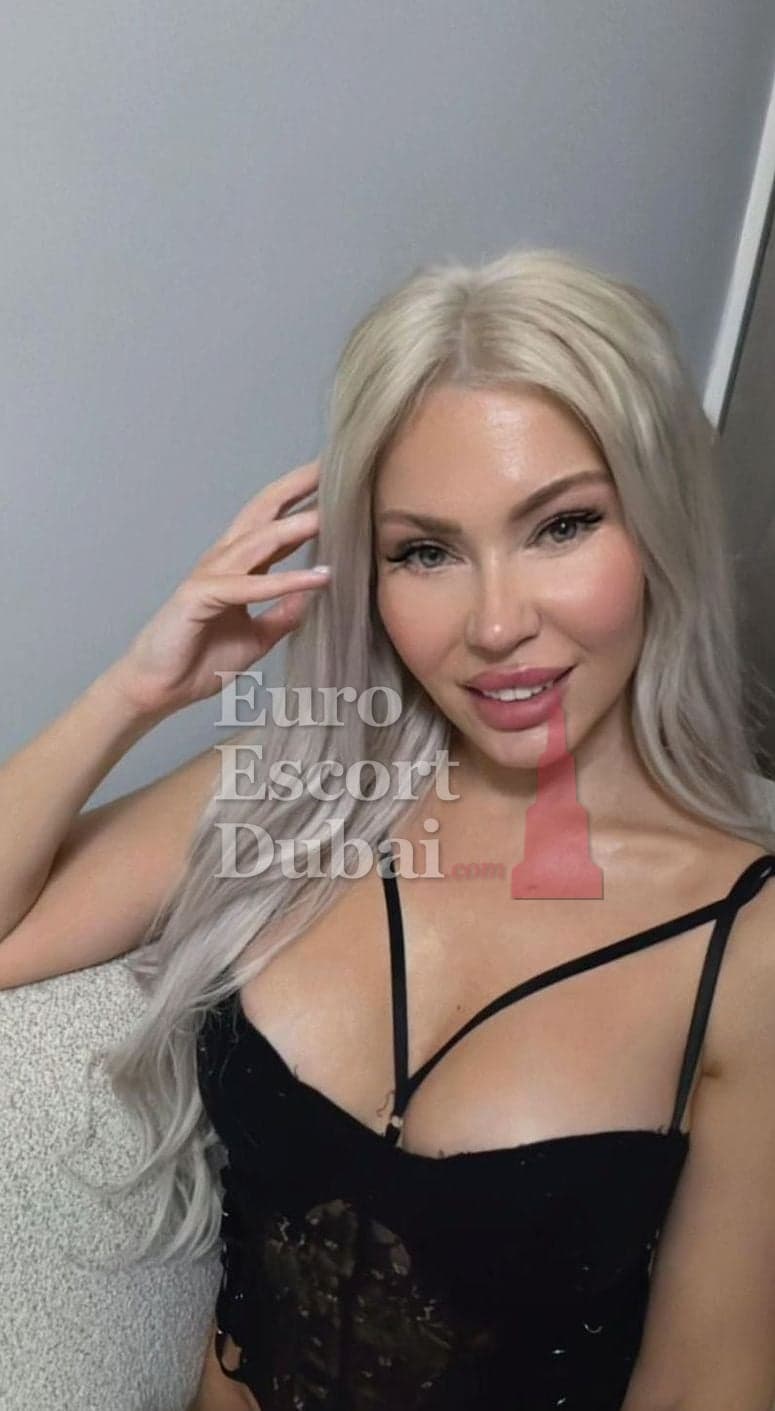 Talia, 30, escort in Dubai — Turkish, 170 cm (photo 2 of 6)