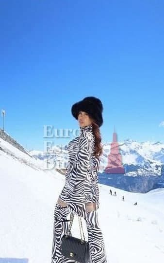 Fabiana, 28, escort in Dubai — black hair, Colombian (photo 7 of 13)