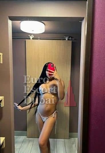 Daniela, 23, escort in Dubai — Colombian, 174 cm (photo 11 of 13)