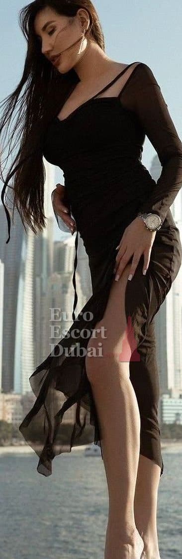 Viola, 33, escort in Dubai — Russian, 170 cm (photo 2 of 13)