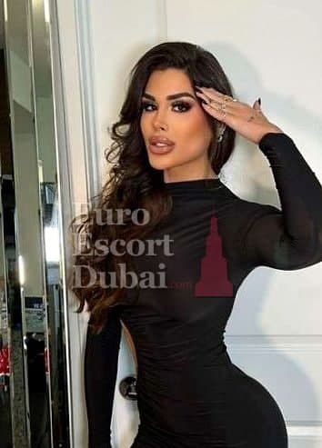Nathalia, 22, escort in Dubai — Colombian, 176 cm (photo 2 of 13)