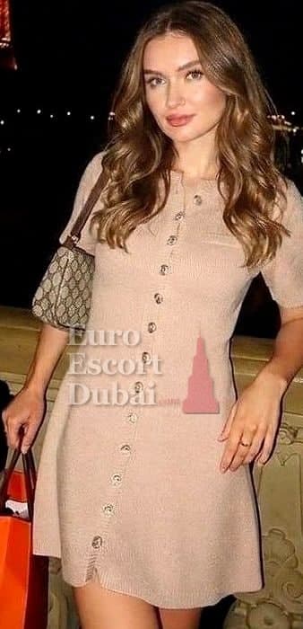 Ingrid, 29, escort in Dubai — 164 cm, brown hair (photo 8 of 13)