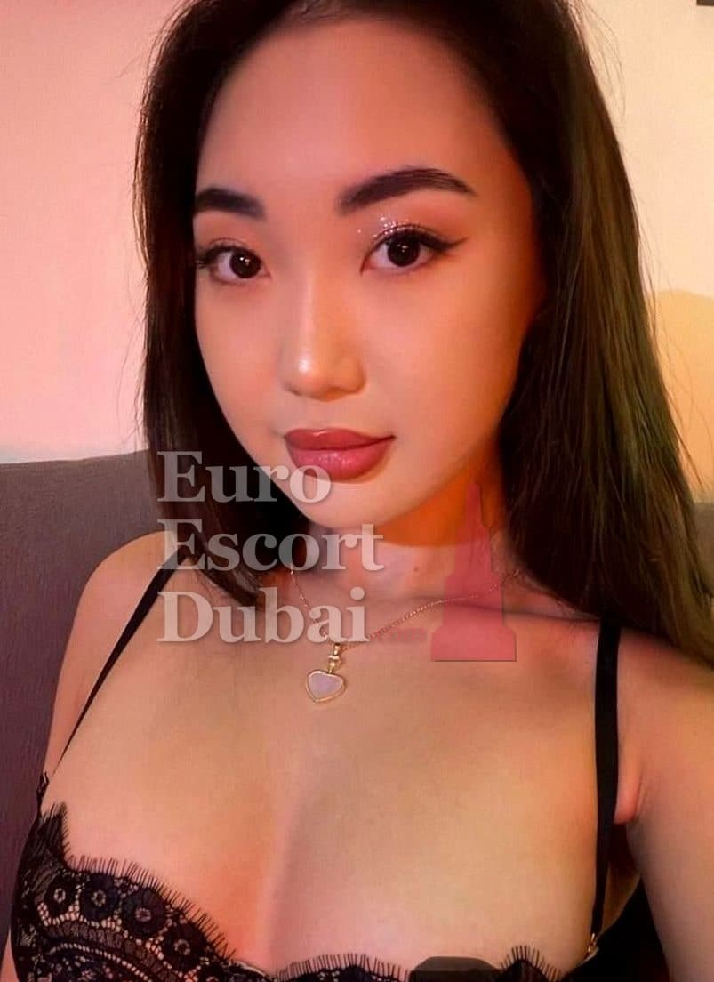 Gulnoza, 21, escort in Dubai — Kazakh, 166 cm (photo 11 of 13)