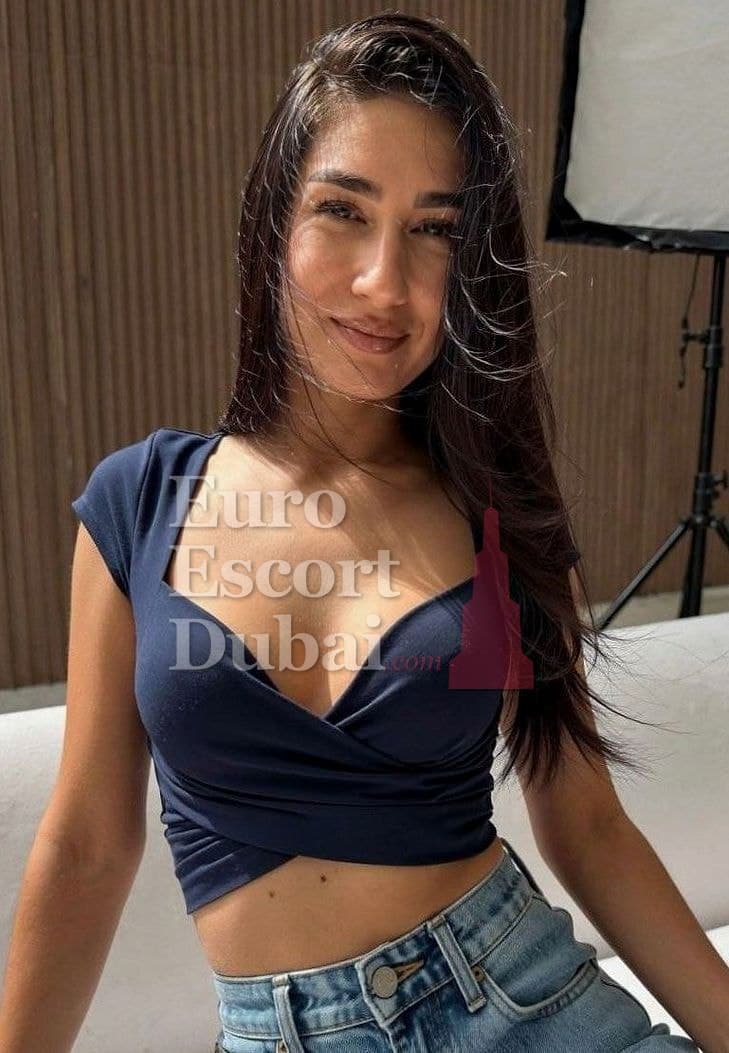 Bibigul, 24, escort in Dubai — Turkmen, 178 cm (photo 8 of 13)