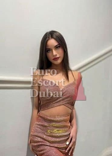 Zlatka, 26, escort in Dubai — brown hair, Russian (photo 7 of 9)