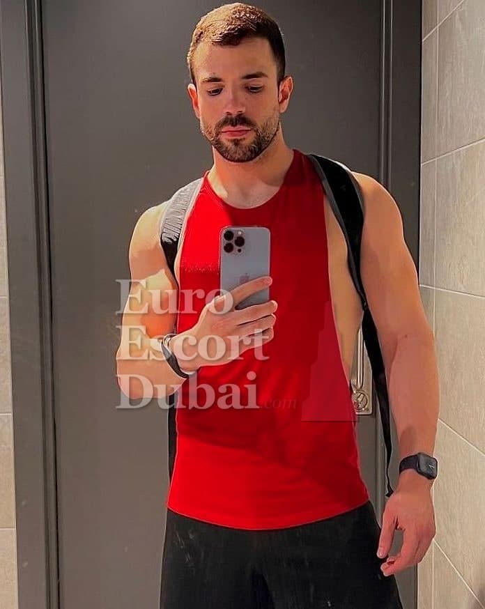 Jin, 27, escort in Dubai — black hair, 178 cm (photo 1 of 5)