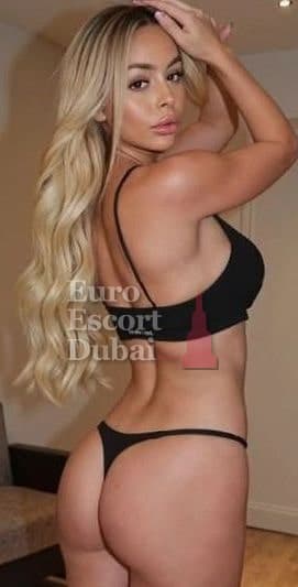 Ioana, 21, escort in Dubai — 158 cm, blonde hair (photo 6 of 13)
