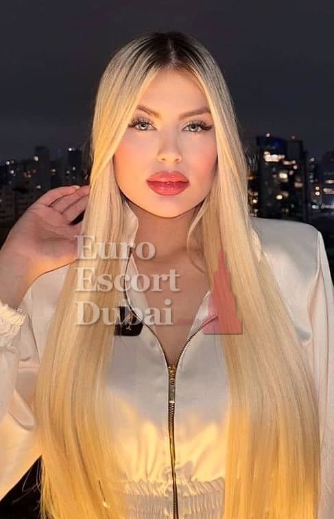 Ludovica, 23, escort in Dubai — 170 cm, blonde hair (photo 3 of 10)