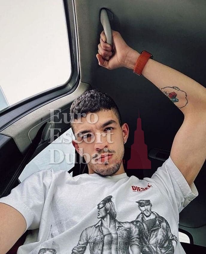 Amir, 25, escort in Dubai — 180 cm, black hair (photo 4 of 13)