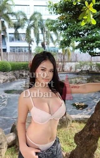 Farah, 21, escort in Dubai — Vietnamese, 161 cm (photo 11 of 12)