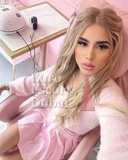 Paloma, 19, escort in Dubai — 161 cm, blonde hair (photo 9 of 9)