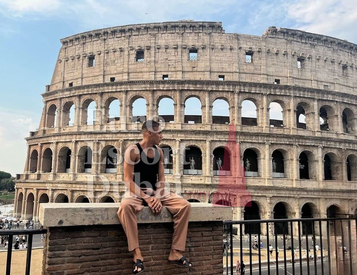 Adam, 24, escort in Dubai — 185 cm, brown hair (photo 12 of 12)