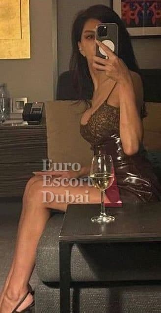 Mahliyo, 27, escort in Dubai — Kazakh, 170 cm (photo 2 of 13)