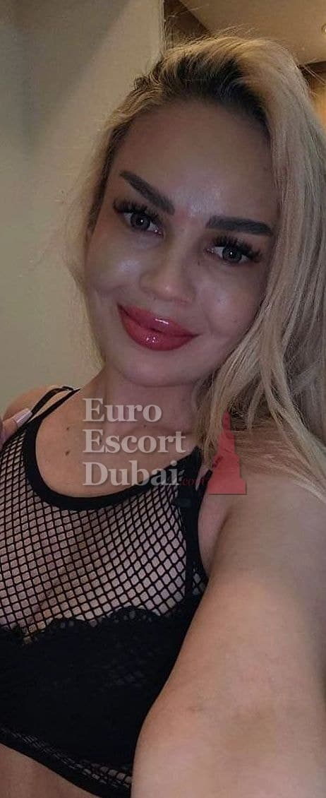 Akbota, 25, escort in Dubai — 165 cm, blonde hair (photo 3 of 13)