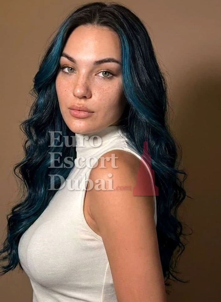 Dariga, 20, escort in Dubai — Tajik, 182 cm (photo 8 of 13)