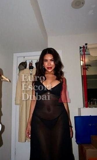Sofia, 26, escort in Dubai — black hair, Brazilian (photo 7 of 13)