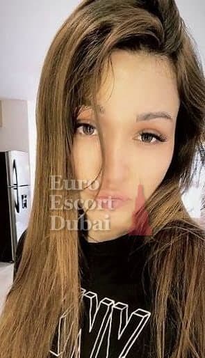 Ximena, 26, escort in Sharjah — 170 cm, brown hair (photo 6 of 13)