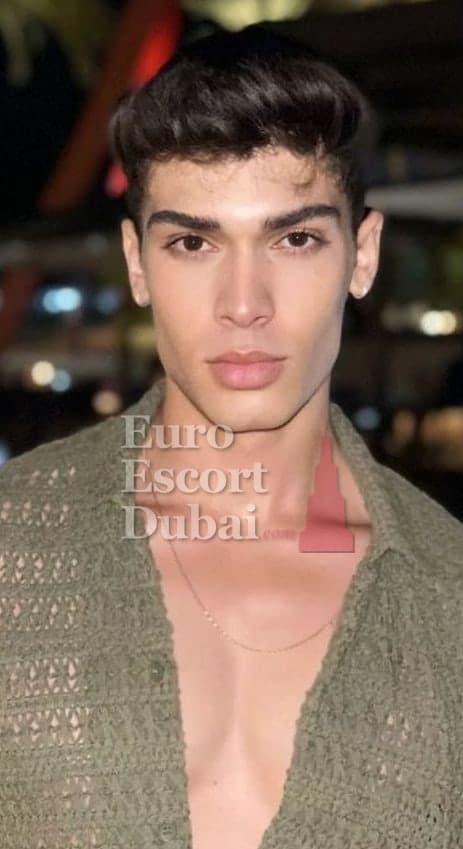 Sultan, 22, escort in Dubai — 185 cm, black hair (photo 6 of 8)