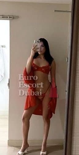 Graciela, 21, escort in Dubai — Brazilian, 178 cm (photo 2 of 5)