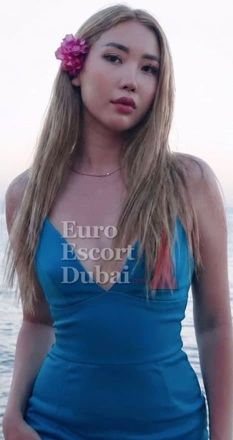 Tomiris, 24, escort in Dubai — Kazakh, 170 cm (photo 8 of 13)