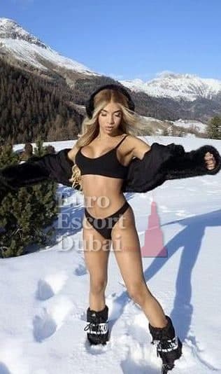 Andrea, 22, escort in Dubai — Brazilian, 174 cm (photo 5 of 6)