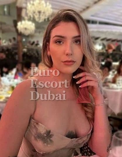 Yeva, 21, escort in Abu Dhabi — brown hair, Belarusian (photo 4 of 13)