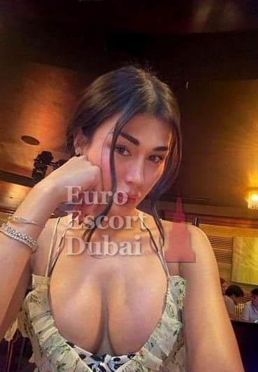 Maite, 22, escort in Sharjah — 170 cm, black hair (photo 6 of 13)