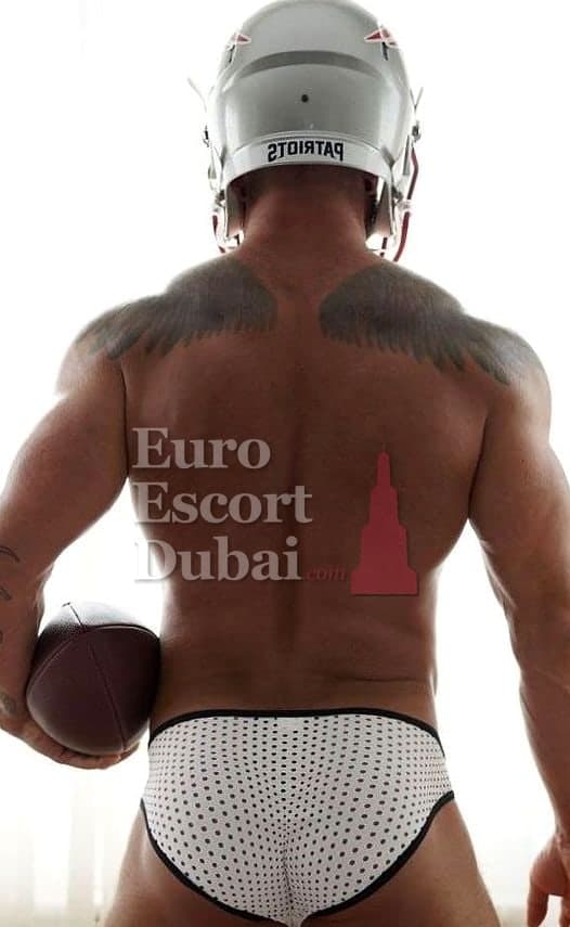 Bassam, 39, escort in Dubai — brown hair, 180 cm (photo 7 of 12)