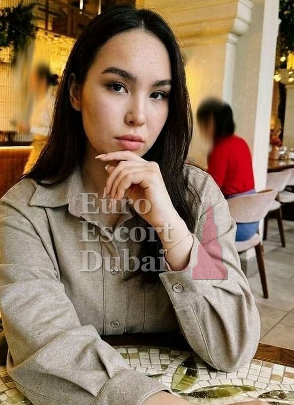 Aida, 25, escort in Dubai — 168 cm, brown hair (photo 12 of 13)