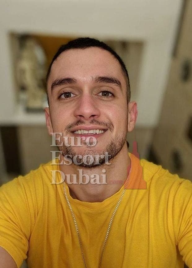 Vadim, 27, escort in Dubai — 178 cm, brown hair (photo 12 of 13)