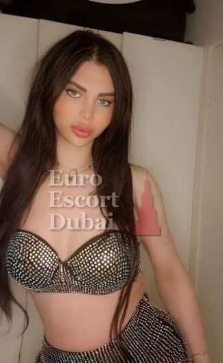 Ara, 27, escort in Dubai — brown hair, Japanese (photo 1 of 12)